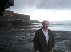 oD0OXEZ8J46b2bdk2g31GSnKm72FRa_7dZedJ4U4900[1]